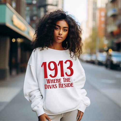 1913 Where the Divas Reside Unisex Sweatshirt White Sweater